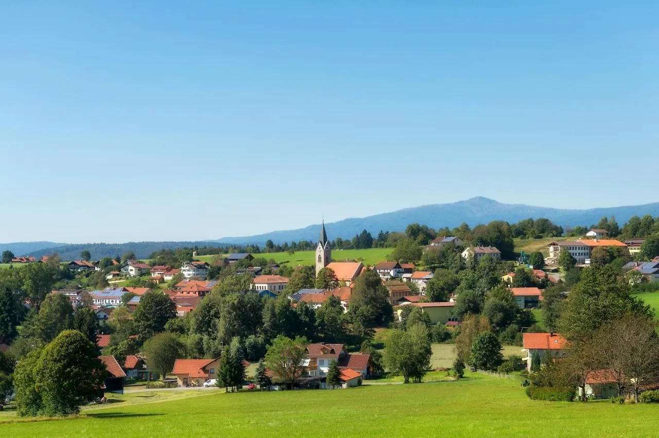 Naturhotel & Chalets Euler Neuschoenau 0*,